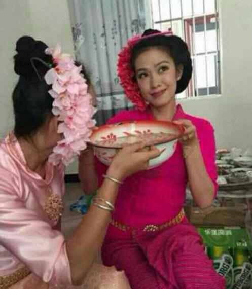 这酒量，任性人物gif搞笑图片