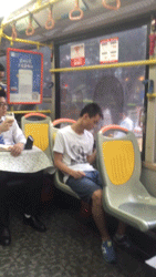 全公交车我就服你人物gif搞笑图片