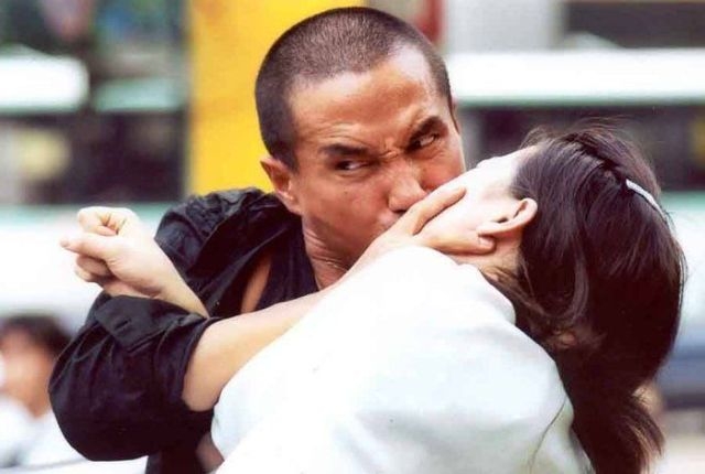 史上最纠结的吻人物gif搞笑图片