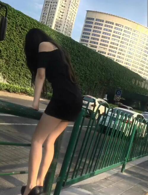 好期待下一秒人物gif搞笑图片