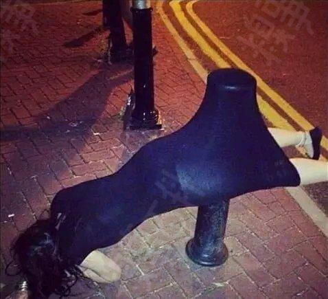 这突如其来的尴尬……人物gif搞笑图片