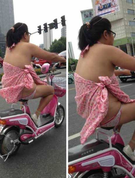 街上狂飙的女子，当时我和小伙伴们就惊呆了!人物gif搞笑图片