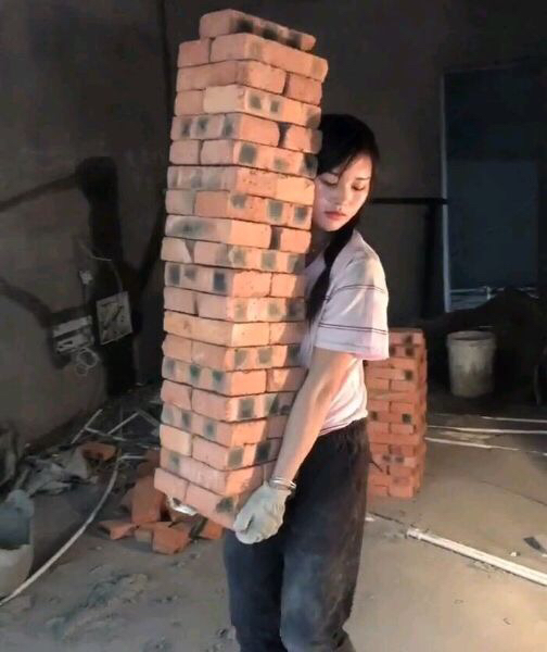 厉害了，我的姐人物gif搞笑图片