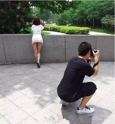 骚年，你这是注孤生的节奏啊！人物gif搞笑图片