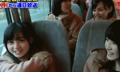 这么青春的美颜就让我来守护吧！人物gif搞笑图片