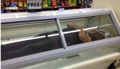 让我冷静一下人物gif搞笑图片