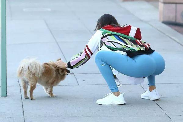 身材仿佛要炸裂人物gif搞笑图片