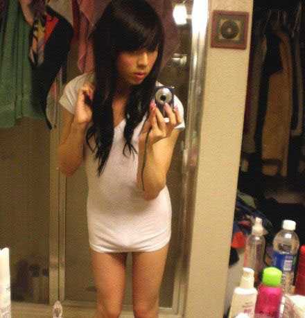 眉纸自拍，亮点自找人物gif搞笑图片