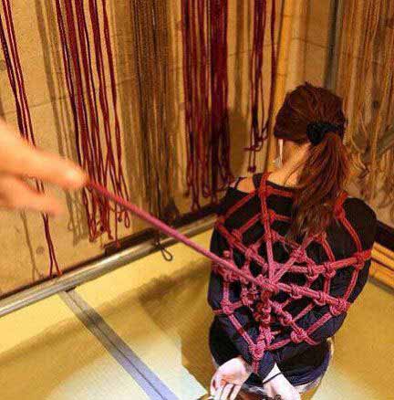 城里人真会玩人物gif搞笑图片