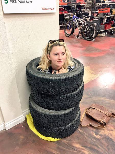 一个备胎人物gif搞笑图片