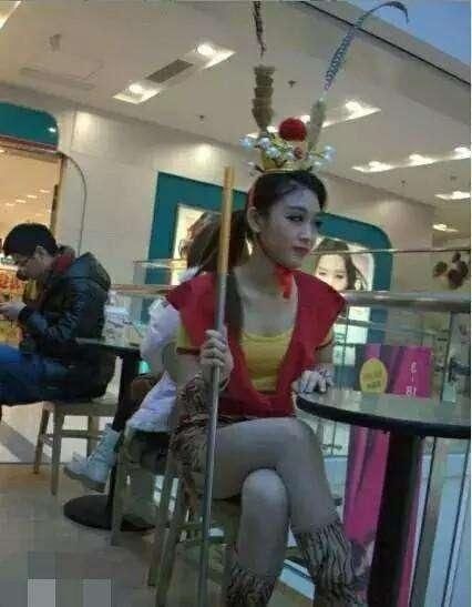 还是第一次见女大圣啊，真是开了眼了人物gif搞笑图片