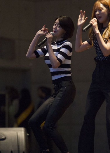 小姐姐舞跳的不错人物gif搞笑图片