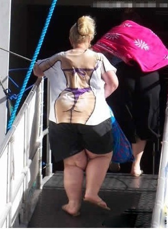 好身材是这样的来的人物gif搞笑图片