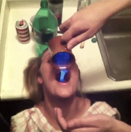 这就不会烫？人物gif搞笑图片