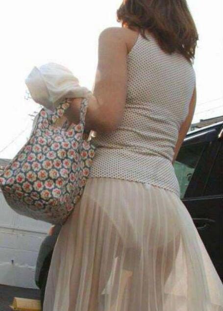 这包包真心好看啊人物gif搞笑图片