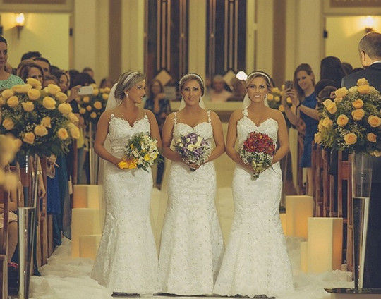 巴西三胞胎同时举行婚礼，谁是谁的谁？傻傻分不清楚人物gif搞笑图片