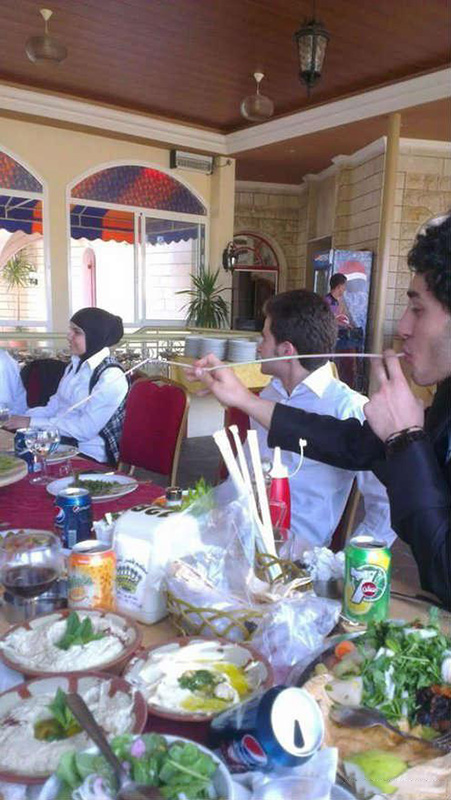 美食当前，吃货的想象力就是这么的丰富人物gif搞笑图片