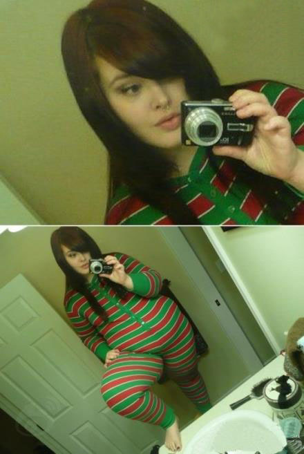 现在知道为什么美女只喜欢拍上半身了吧人物gif搞笑图片