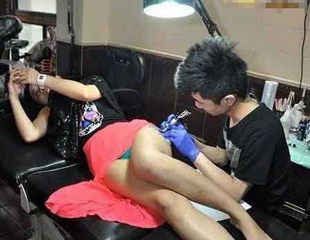 文身是个不错的职业人物gif搞笑图片