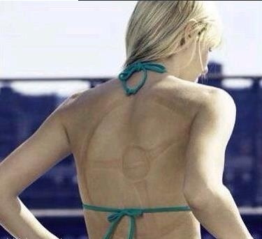 做任何事情都会留下痕迹的人物gif搞笑图片