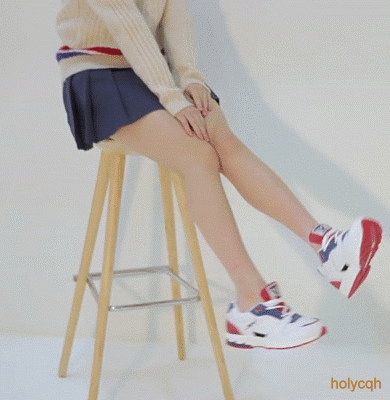 好清纯的姑娘，这妹子我要了人物gif搞笑图片