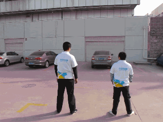 航母style 中国电信应急通信车版人物gif搞笑图片