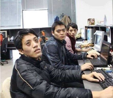 持久的奋战，不需要画眼线了人物gif搞笑图片