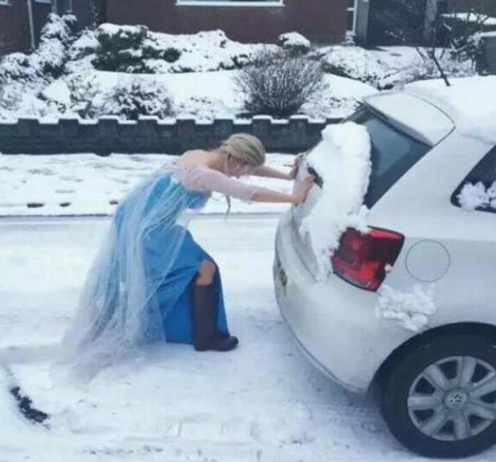 魔力不够了人物gif搞笑图片