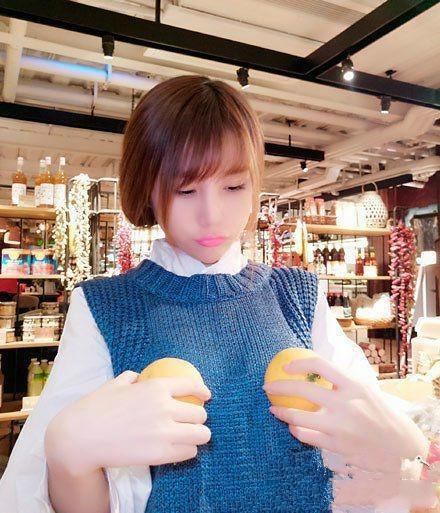 加个橘子又怎么样人物gif搞笑图片