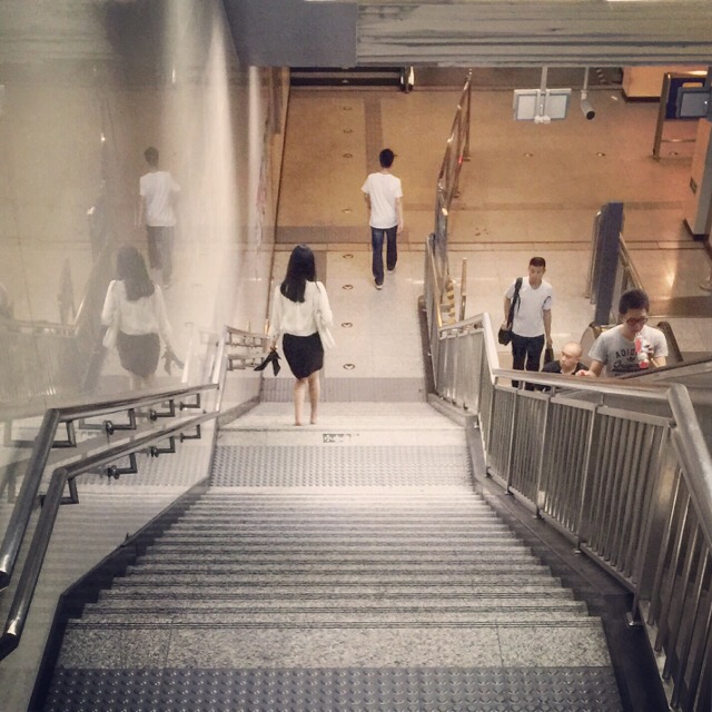 真的好累人物gif搞笑图片