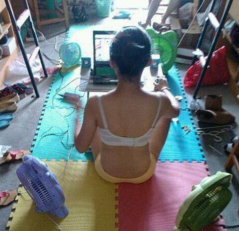 天气这么热，我有我方法人物gif搞笑图片