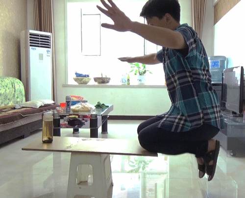 今天神功得以练成，全都是老婆的功劳人物gif搞笑图片