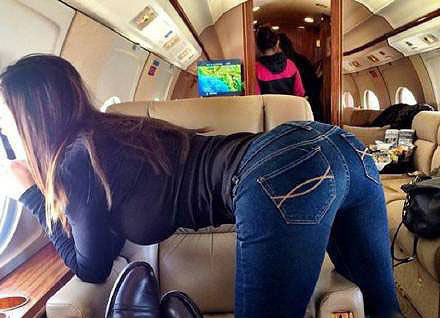 在这样继续下去感觉我要心力衰竭而亡啊，妹子，咱有话好好说人物gif搞笑图片