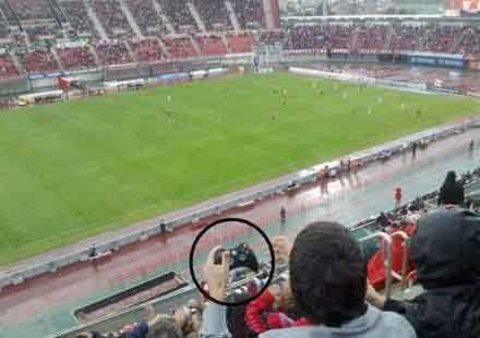 休想打败正真的屌丝，因为他们是不可战胜的人物gif搞笑图片