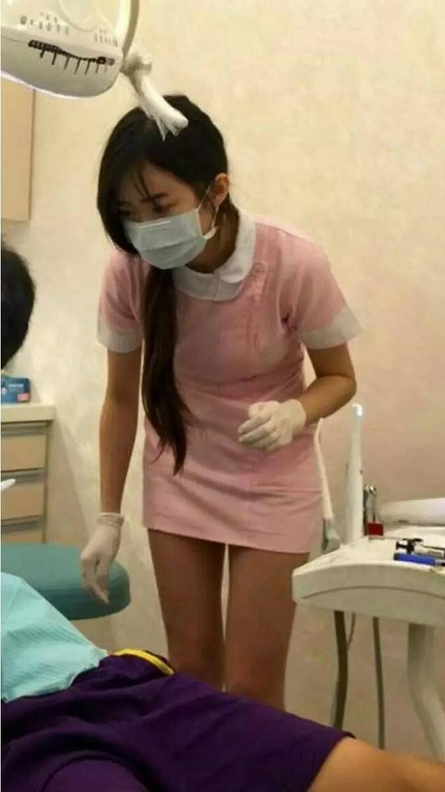 好想去看牙齿人物gif搞笑图片