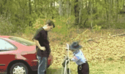 不要欺负一个侏儒人物gif搞笑图片