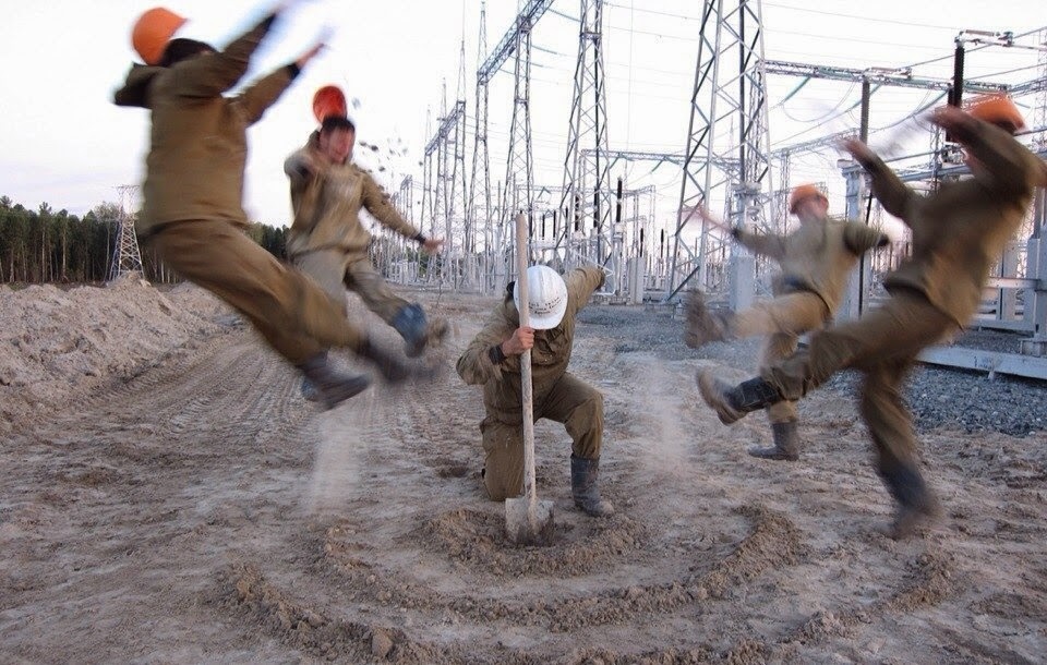 技能发动人物gif搞笑图片