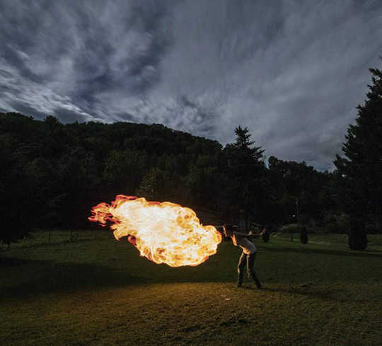 火遁·豪火球之术人物gif搞笑图片