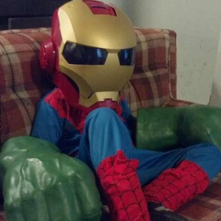 无法决定哪个是最爱的英雄人物gif搞笑图片