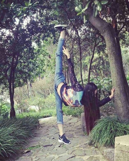 又解锁了个新姿势人物gif搞笑图片