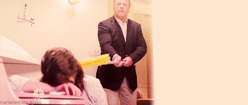 亲爱的再用点力人物gif搞笑图片