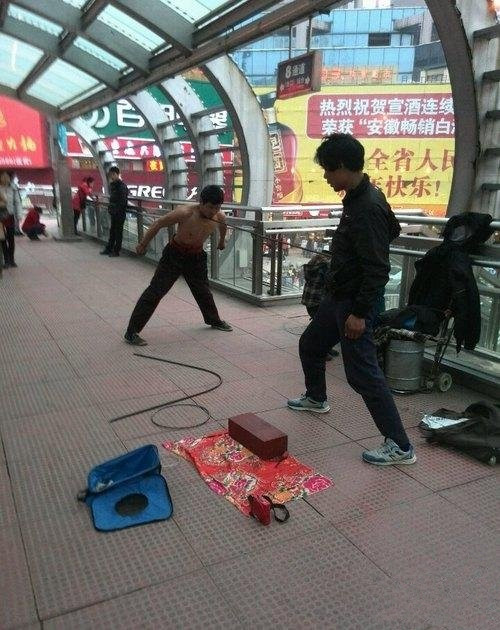 高手在民间人物gif搞笑图片