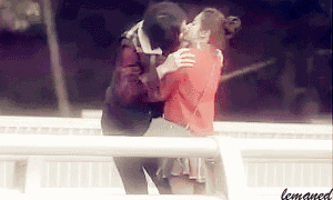 我要扶一下人物gif搞笑图片