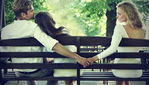 原来他们才是一对啊人物gif搞笑图片