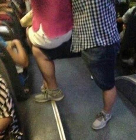 真是个实用的男友人物gif搞笑图片