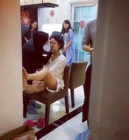 化妆都那么美，真是不一般人物gif搞笑图片