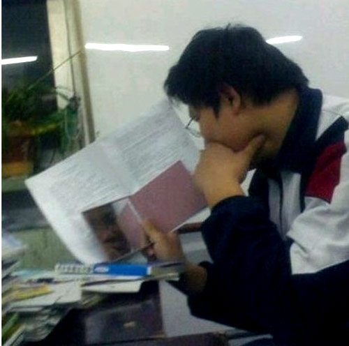 屌丝(吊丝)们苦逼的搞笑图片人物gif搞笑图片