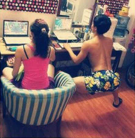 女朋友的待遇人物gif搞笑图片