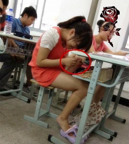 这妹子，堪称女汉子人物gif搞笑图片