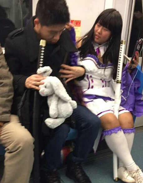 你们要的萌萌的二次元人物gif搞笑图片